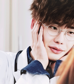 tumblr_n5j8aeVY481stmypwo3_r2_250